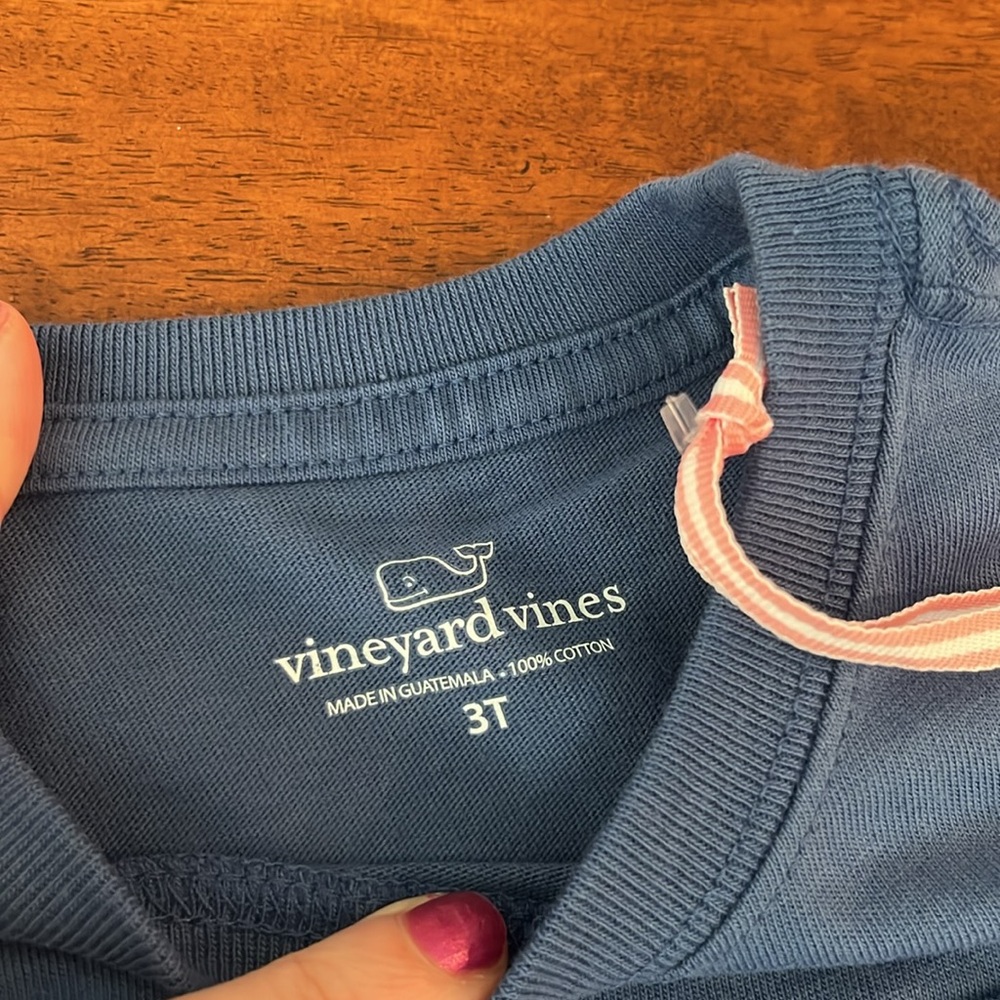 NWT Vineyard Vines GLOW IN THE DARK Blue Camping T-Shirt - Picture 4 of 5